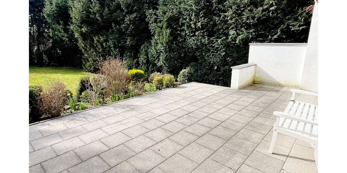 **RESERVIERT** Attraktives großzügiges Zweifamilienhaus im Bauhausstil in Darmstadt-Arheilgen - Zweifamilienhaus Darmstadt-Arheilgen Darmstadt/Vororte | Angebot:25099546