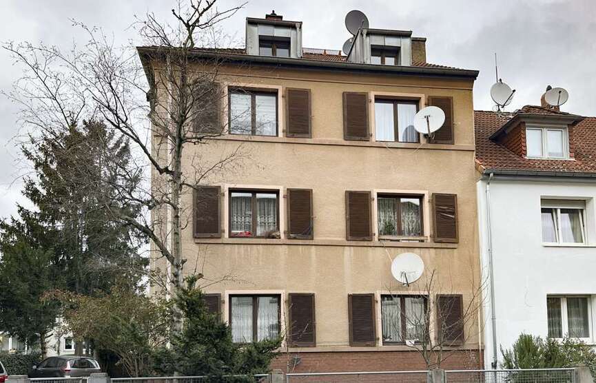 Haus zum Kaufen in Frankfurt 595.000 € 226 m²