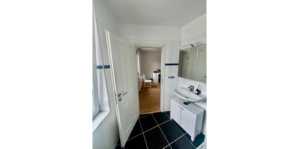 Etagenwohnung Schmitten im Taunus - 1 Zimmer, 27 m&sup2;, 450&euro; | Angebot:25299376