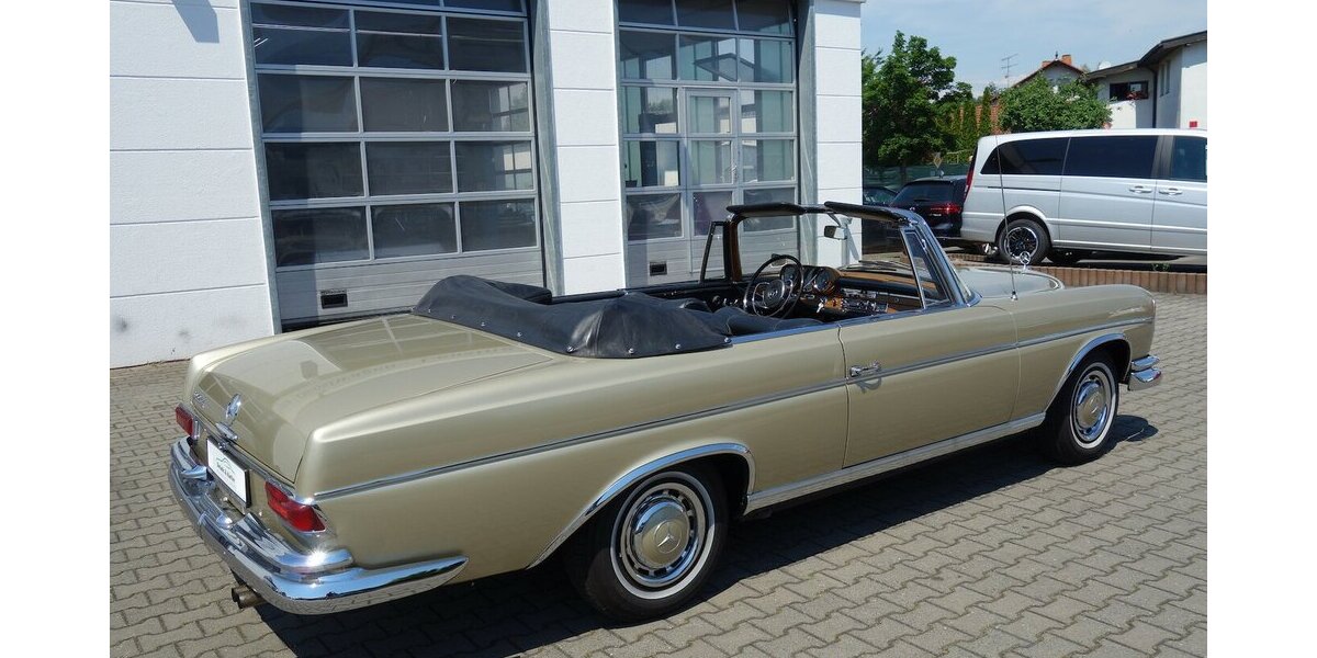 Mercedes-Benz 300 SE Cabriolet Top Original mit 58000 Km 58.000 km 159.000 &euro; Rodgau 63110