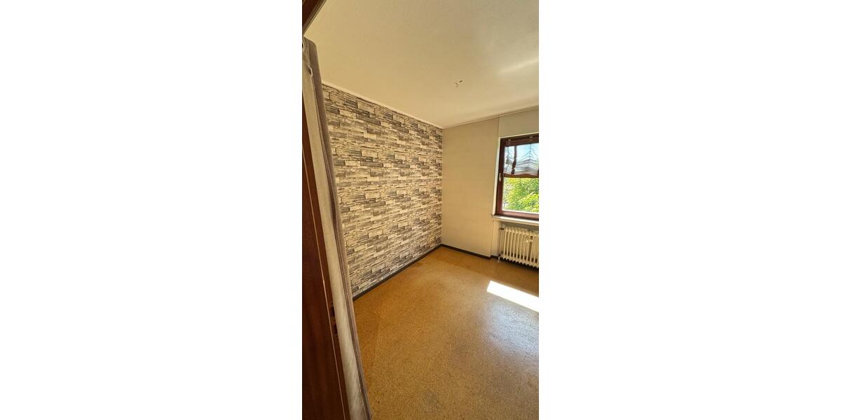 Etagenwohnung Frankfurt am Main Nord-Ost - 4 Zimmer, 107 m&sup2;, 1.400&euro; | Angebot:26356239