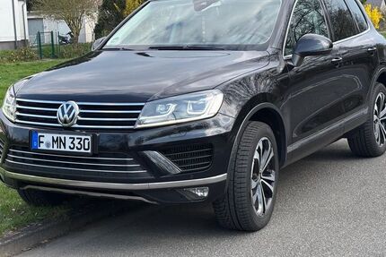 VW Touareg 179.850 km 18.300 &euro; Frankfurt 60529