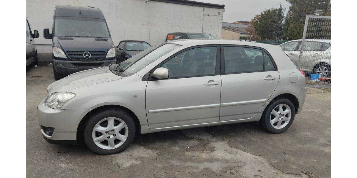 Toyota Corolla 158.250 km 3.500 &euro; Frankfurt am Main 65933