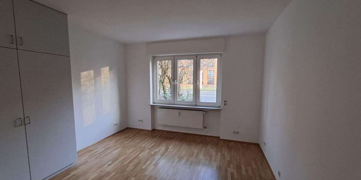 Etagenwohnung Frankfurt Innenstadt 2 - 3 Zimmer, 80 m&sup2;, 1.160&euro; | Angebot:25774472