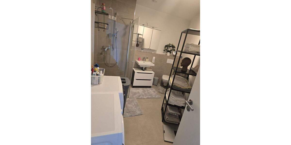 Etagenwohnung Frankfurt am Main Sachsenhausen - 2 Zimmer, 68 m&sup2;, 2.500&euro; | Angebot:25800228