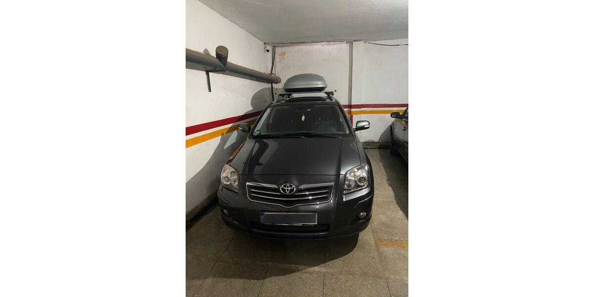 Toyota Avensis 185.000 km 5.000 &euro; Offenbach am Main 63069