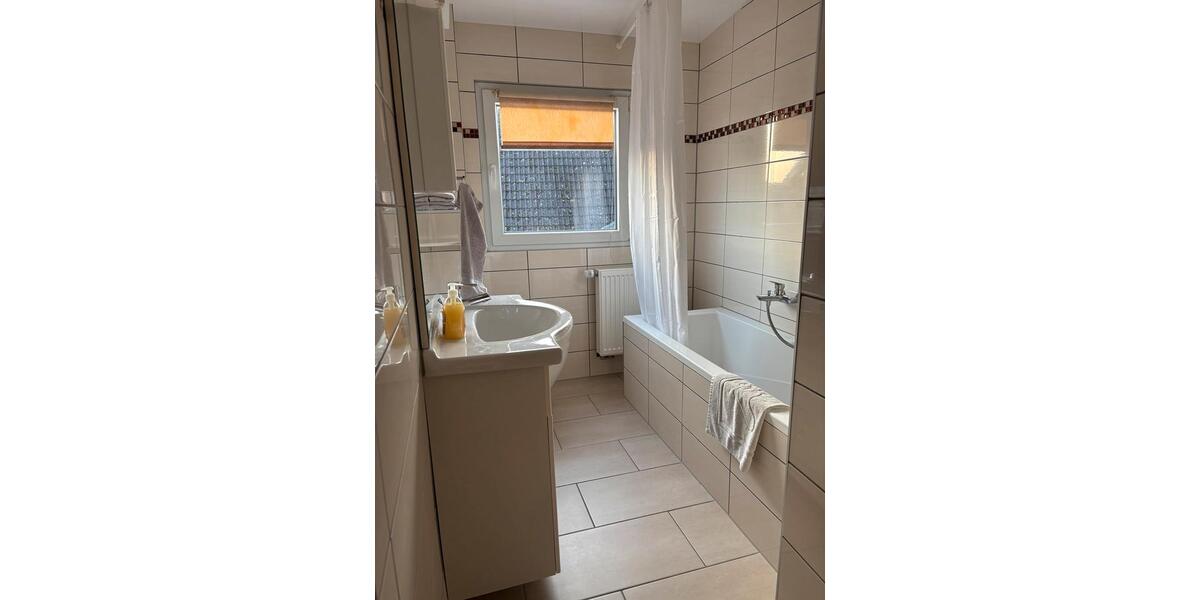 Wohnhaus zu vermieten zur Mitarbeiterunterbringung 6 zimmer