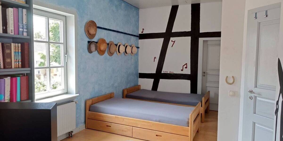 Doppelhaushälfte Babenhausen - 7 Zimmer, 240 m&sup2;, 695.000&euro; | Angebot:25779400