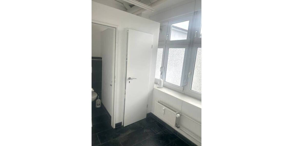 Gewerbeobjekt Frankfurt am Main Höchst - 1 Zimmer, 126 m&sup2;, 1.500&euro; | Angebot:26359353