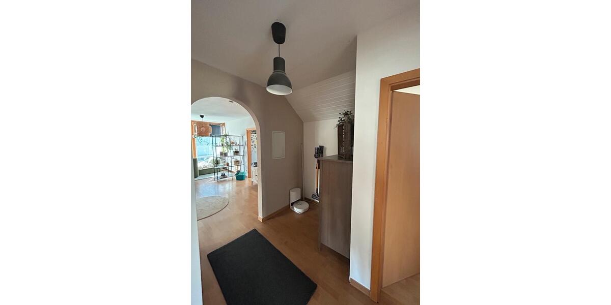 Erdgeschoßwohnung Kelsterbach - 3 Zimmer, 97 m&sup2;, 1.630&euro; | Angebot:25634099