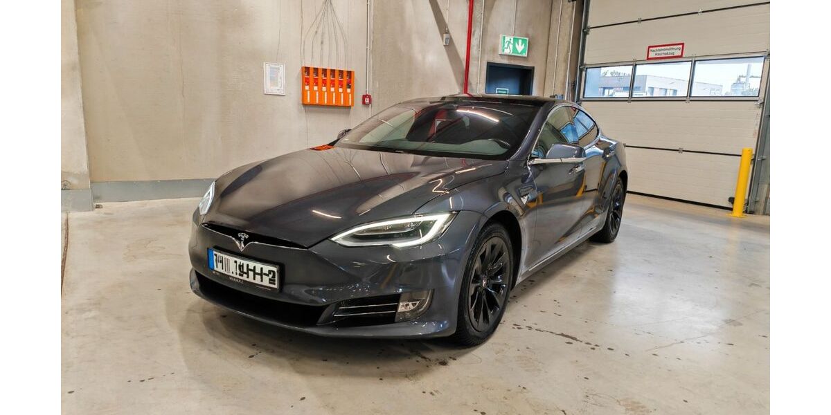 Tesla Model S 189.000 km 20.900 &euro; Darmstadt 64289