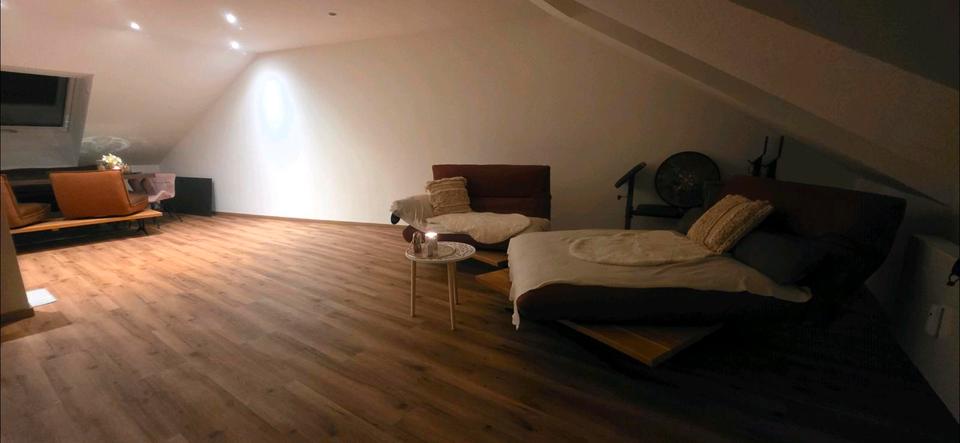 Eine Zimmer zu vermieten 4 zimmer