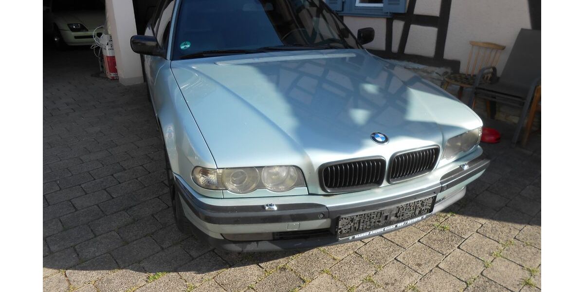 BMW 740 333.333 km 6.740 &euro; Wöllstadt 61206