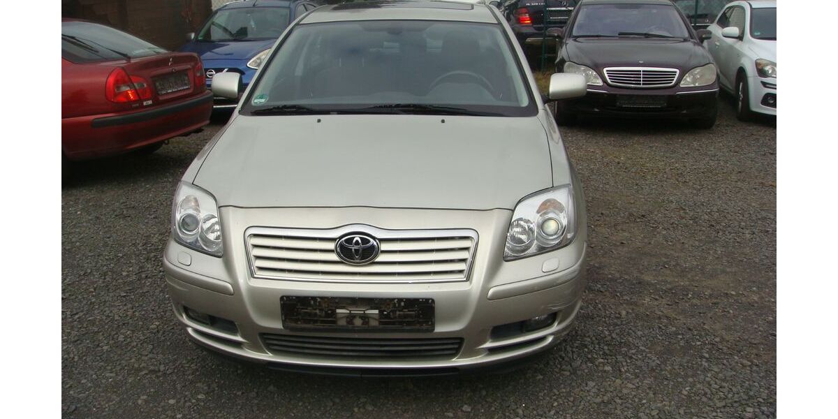 Toyota Avensis 179.000 km 2.500 &euro; Erlensee 63526