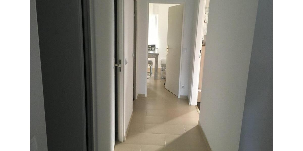 Etagenwohnung Frankfurt am Main Nied - 2 Zimmer, 63 m&sup2;, 1.070&euro; | Angebot:25414523