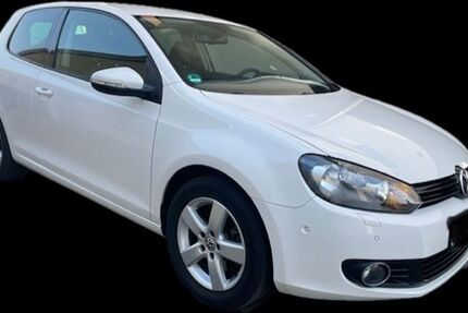 VW Golf 42.000 km 8.900 &euro; Eppstein 65817