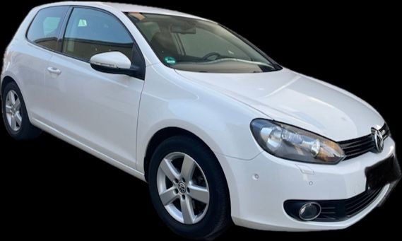 VW Golf 42.000 km 8.900 &euro; Eppstein 65817