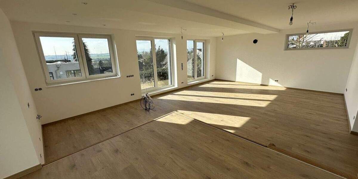 Etagenwohnung Karben Klein-Karben - 3 Zimmer, 170 m&sup2;, 2.050&euro; | Angebot:25665203