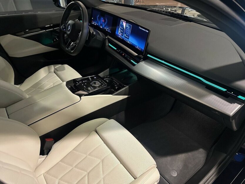 530e M Sport |Nur 3.TKM|Tansanit-Bau II|Traum