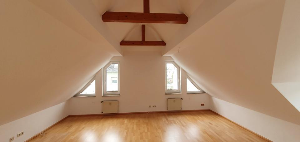 Dachgeschoßwohnung Bad Vilbel - 3 Zimmer, 88 m&sup2;, 398.000&euro; | Angebot:26866336