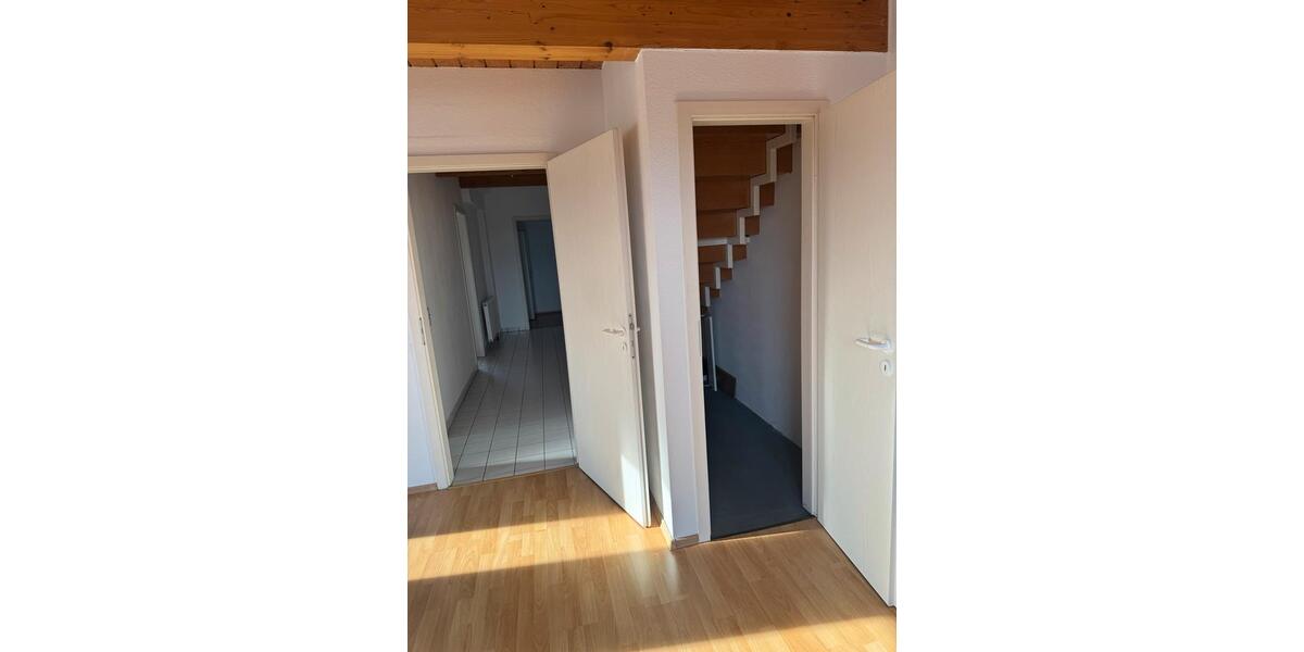 Maisonettenwohnung Griesheim - 2.5 Zimmer, 73 m&sup2;, 1.200&euro; | Angebot:26424110
