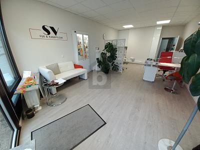 HOCHWERTIG RENOVIERT: STUDIO, BÜRO, LADEN, PRAXIS