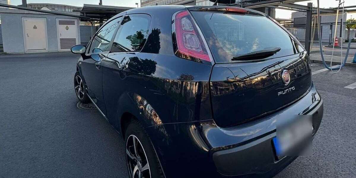 Fiat Punto 150.000 km 1.500 &euro; Frankfurt 60385