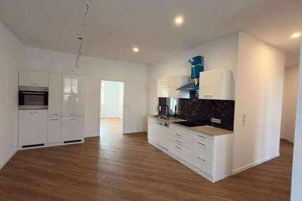 Wohnung zum Mieten in Eppstein 1.200 € 82 m² 4 zimmer