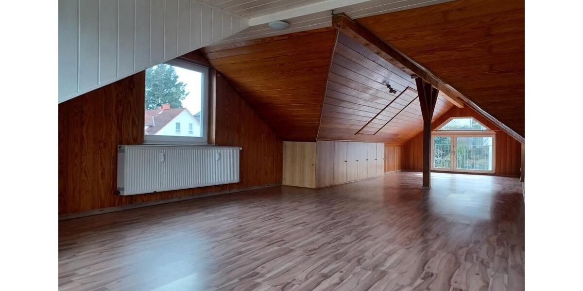 Dachgeschoßwohnung Kelkheim (Taunus) - 1 Zimmer, 71 m&sup2;, 900&euro; | Angebot:25701474