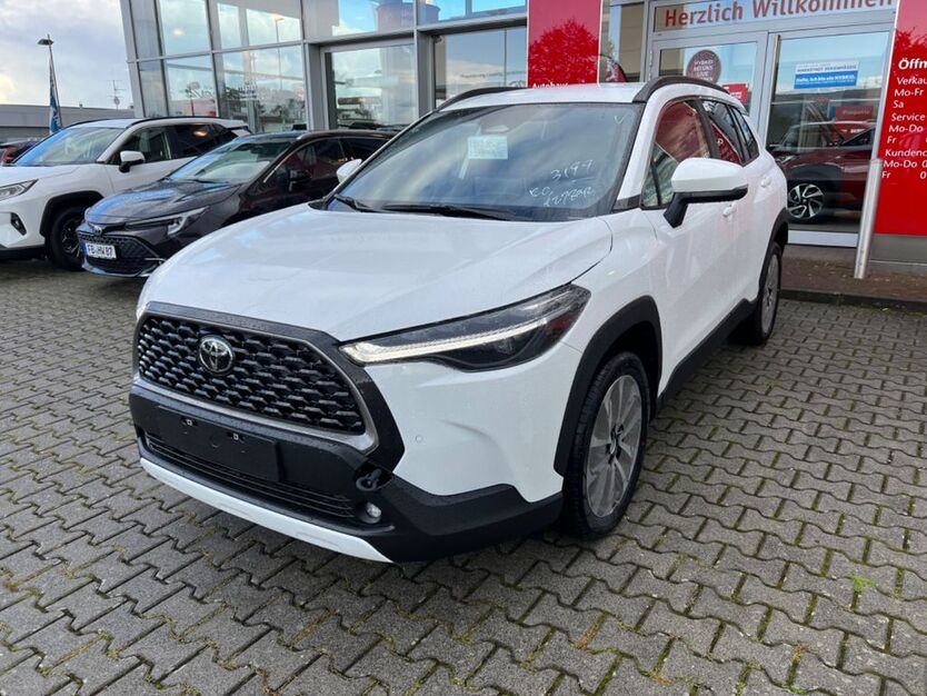 Toyota Corolla Cross 6.500 km 33.790 € Friedberg 61169