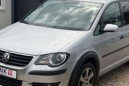 VW Touran 241.600 km 5.600 &euro; Rodgau 63110