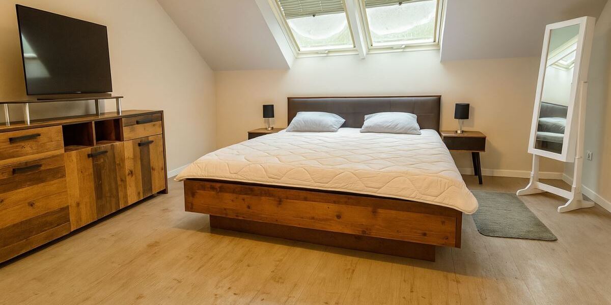 Neu-Isenburg-Buchenbusch: Toplage am Bebauungsrand! Mehrgenerationenhaus mit Traumgrundstück! - Zweifamilienhaus Neu-Isenburg Isenburg | Angebot:25264725