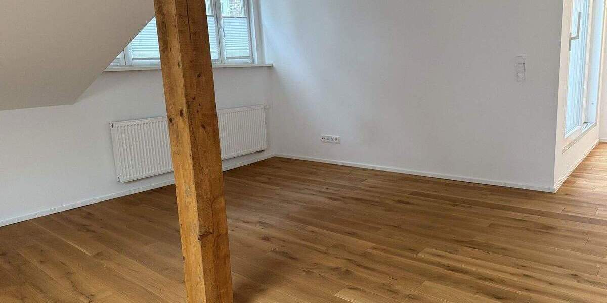 Saniertes Stadthaus FFM-Höchst-Nähe Bahnhof 4 zimmer