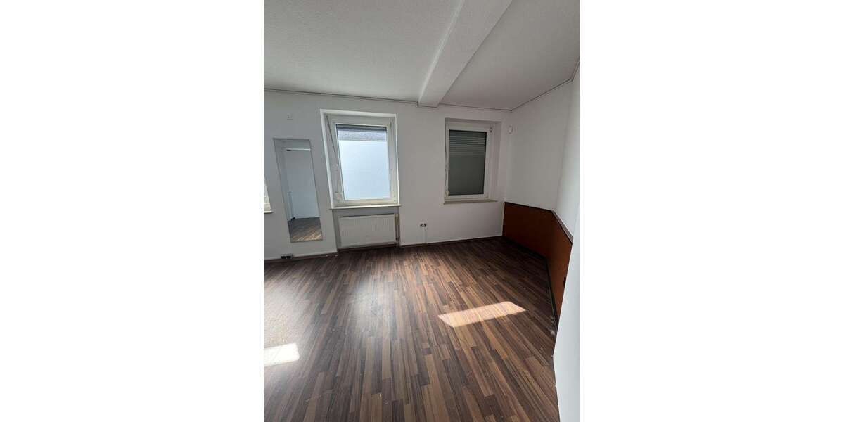 Büro in Groß-Zimmern 1.500 € 180 m² zimmer