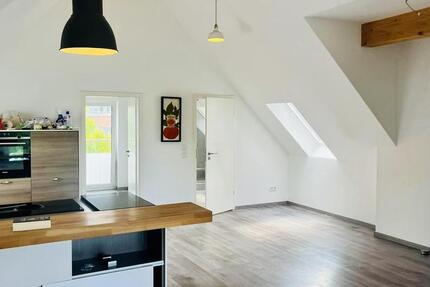 Wohnung Frankfurt am Main Bergen-Enkheim - 3 Zimmer, 110 m&sup2;, 1.850&euro; | Angebot:26075351