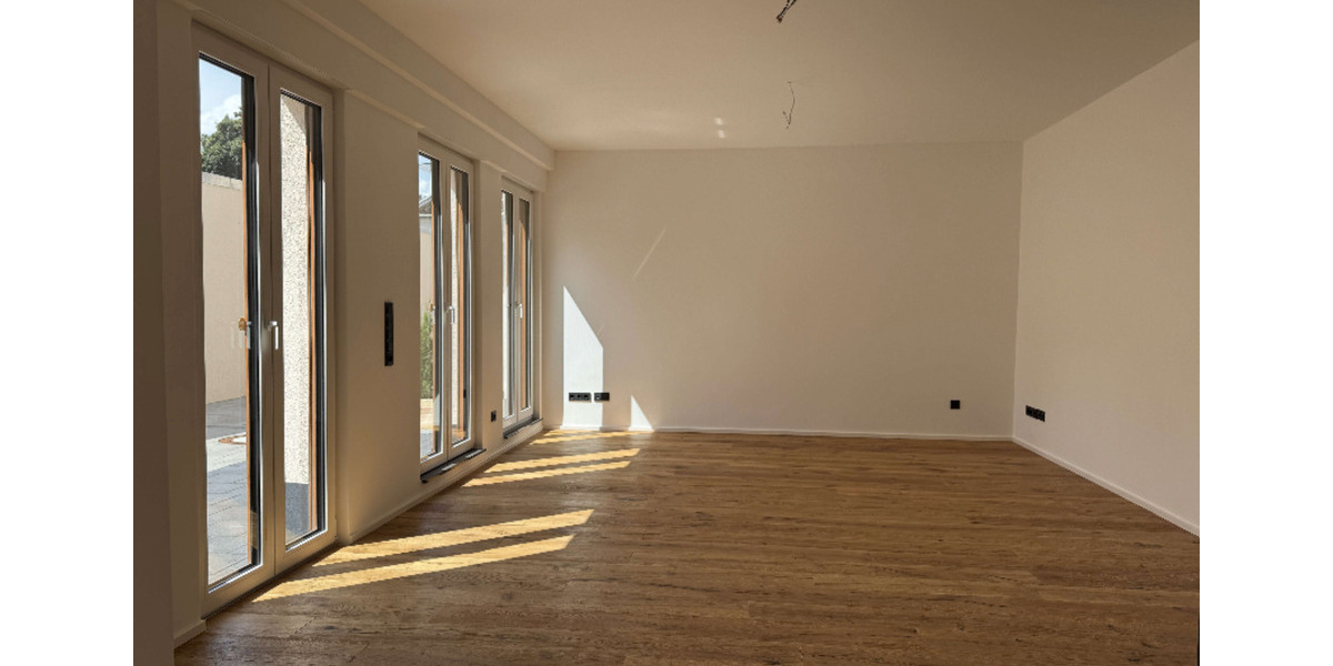 Reihenhaus Hanau - 4 Zimmer, 129 m&sup2;, 1.950&euro; | Angebot:24703271