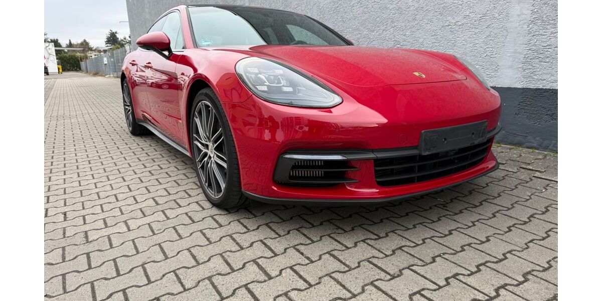 Porsche Panamera 24.555 km 67.450 &euro; Dreieich 63303