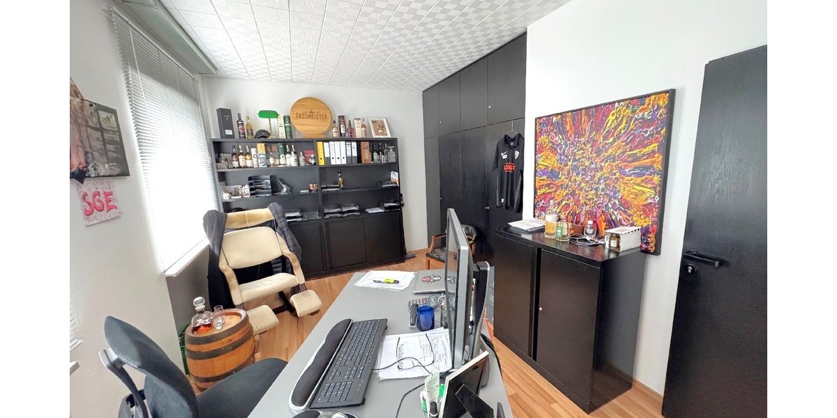 albero:) Halle und Büros 7 zimmer