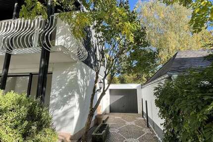 Haus Bad Homburg Gonzenheim - 6.5 Zimmer, 240 m&sup2;, 3.900&euro; | Angebot:25541461