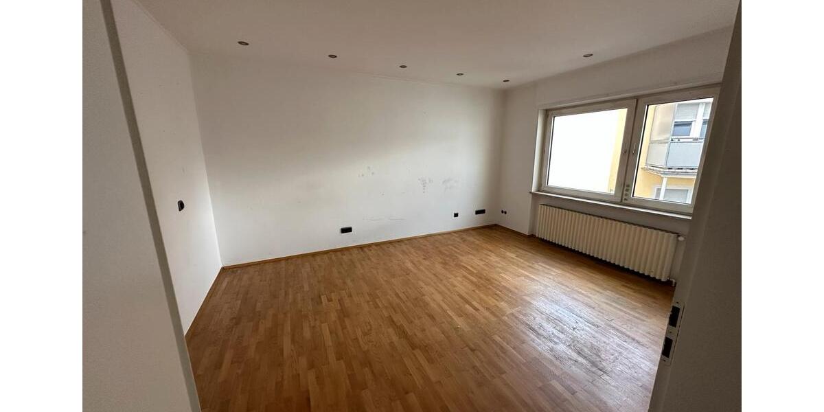 Einfamilienhaus in Frankfurt-Harheim, Garten, Garage - BEFRISTET 6 zimmer