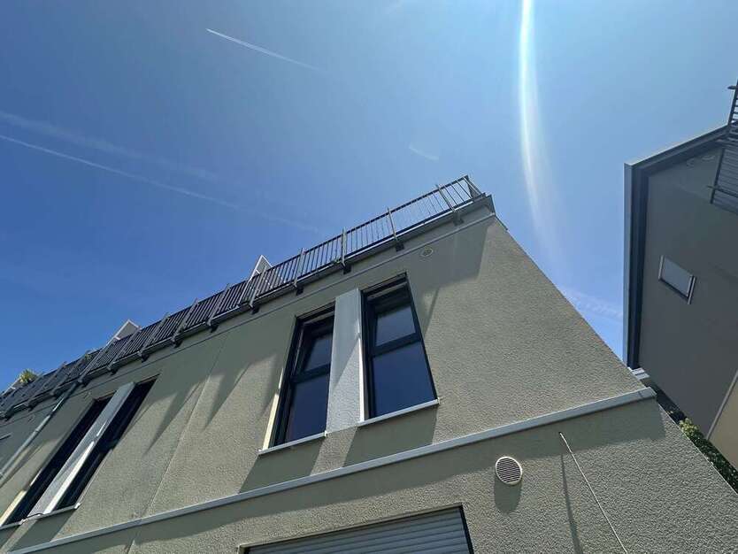 Haus zum Mieten in Wiesbaden 2.430 € 132 m²
