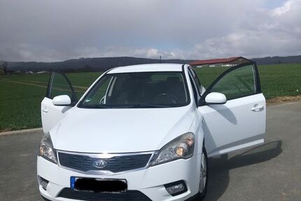 Kia ceed / Ceed 185.000 km 3.200 &euro; Frankfurt am Main 60437