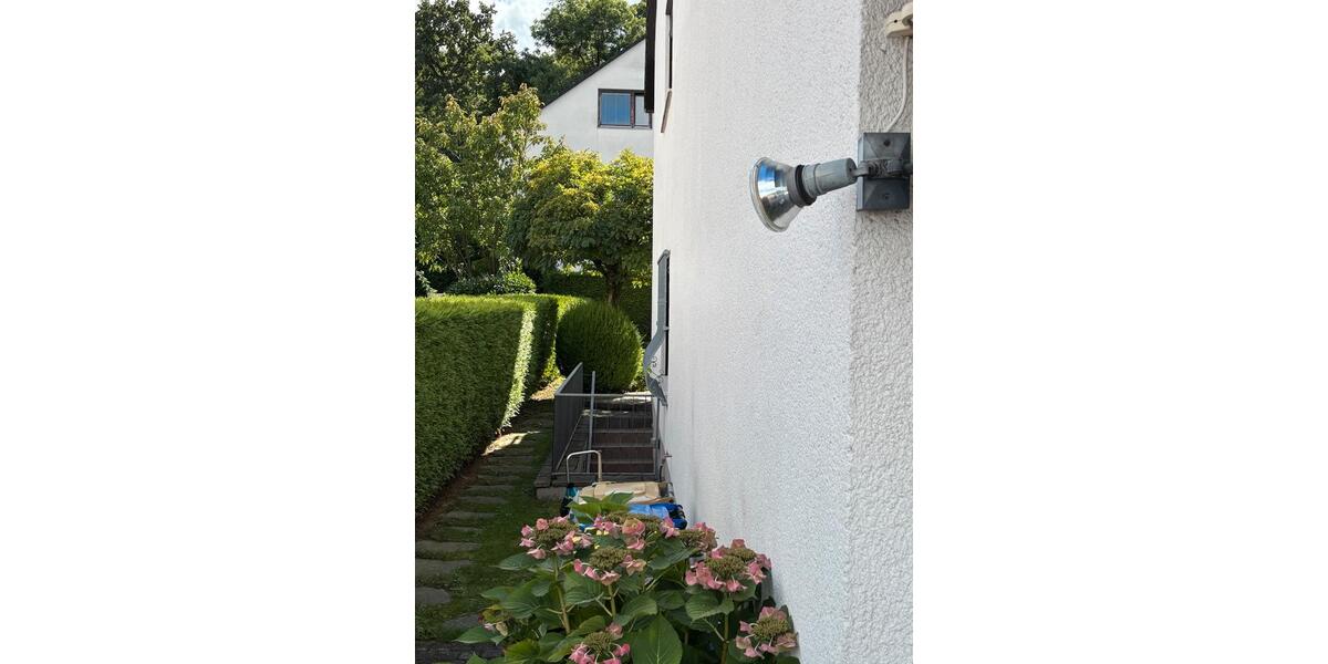 Doppelhaushälfte, möbliert, zeitnah zur Verfügung, beste Lage 6 zimmer