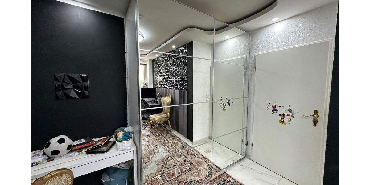 Provisionsfrei Moderne, kernsanierte 3-Zimmer Wohnung *Tiefgarage* Balkon 3 zimmer