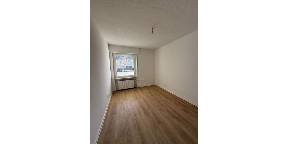 Etagenwohnung Rüsselsheim am Main Rüsselsheim - 2 Zimmer, 77 m&sup2;, 1.050&euro; | Angebot:25771461
