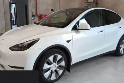 Tesla Model Y 59.741 km 37.300 &euro; Hanau 63457