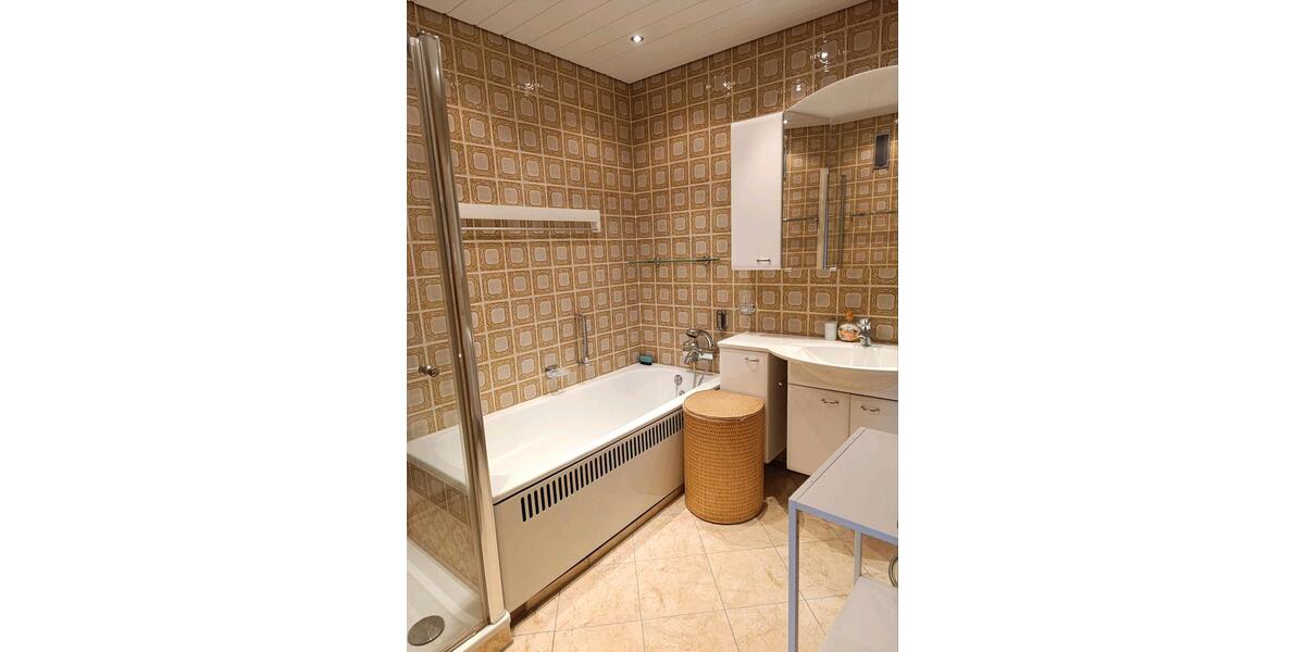 Etagenwohnung Frankfurt am Main Gutleutviertel - 4 Zimmer, 117 m&sup2;, 2.290&euro; | Angebot:24792361