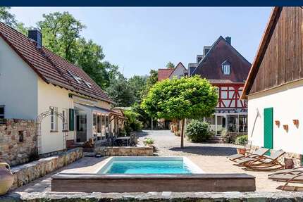 Haus zum Kaufen in Hochheim am Main 9.500.000 € 450 m² 12 zimmer