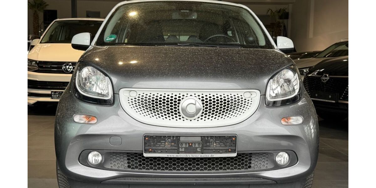 Smart ForFour 141.254 km 6.299 &euro; Kelkheim 65779
