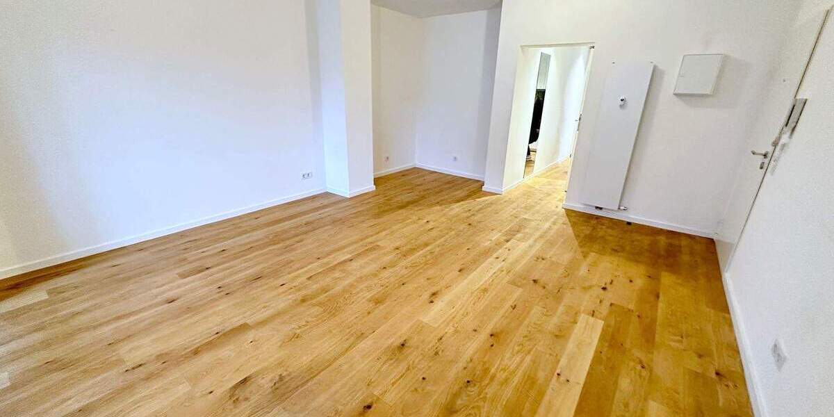 TOP Ausstattung, komplette EBK, PARKETT, schönes tgl.Bad 1 zimmer